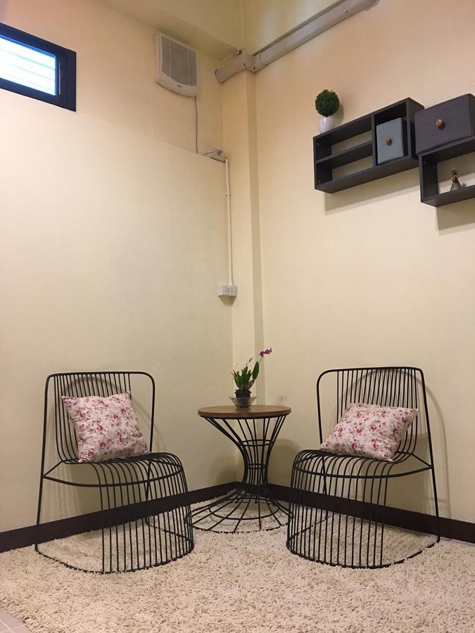 Fon Hostel Chiang Rai Exteriör bild
