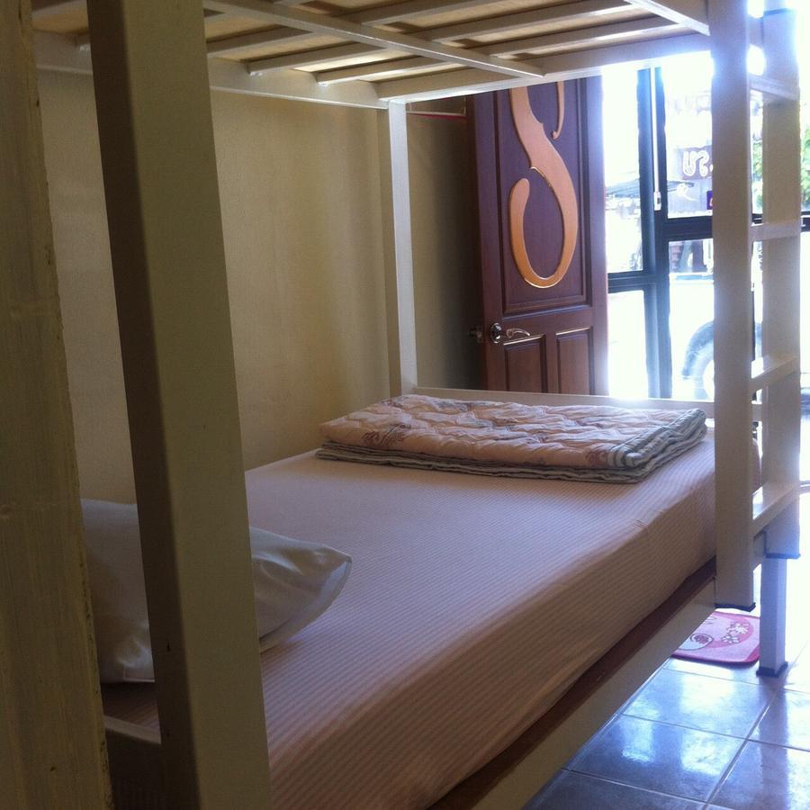 Fon Hostel Chiang Rai Exteriör bild